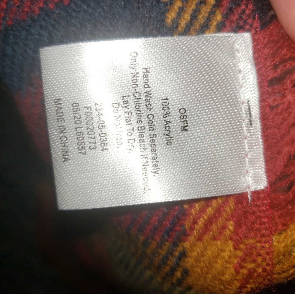 Fall Triangle Scarf - Picture 4 of 4